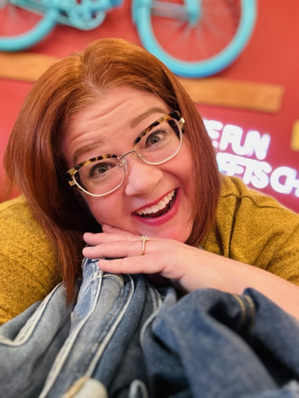 Leslie and some jeans.