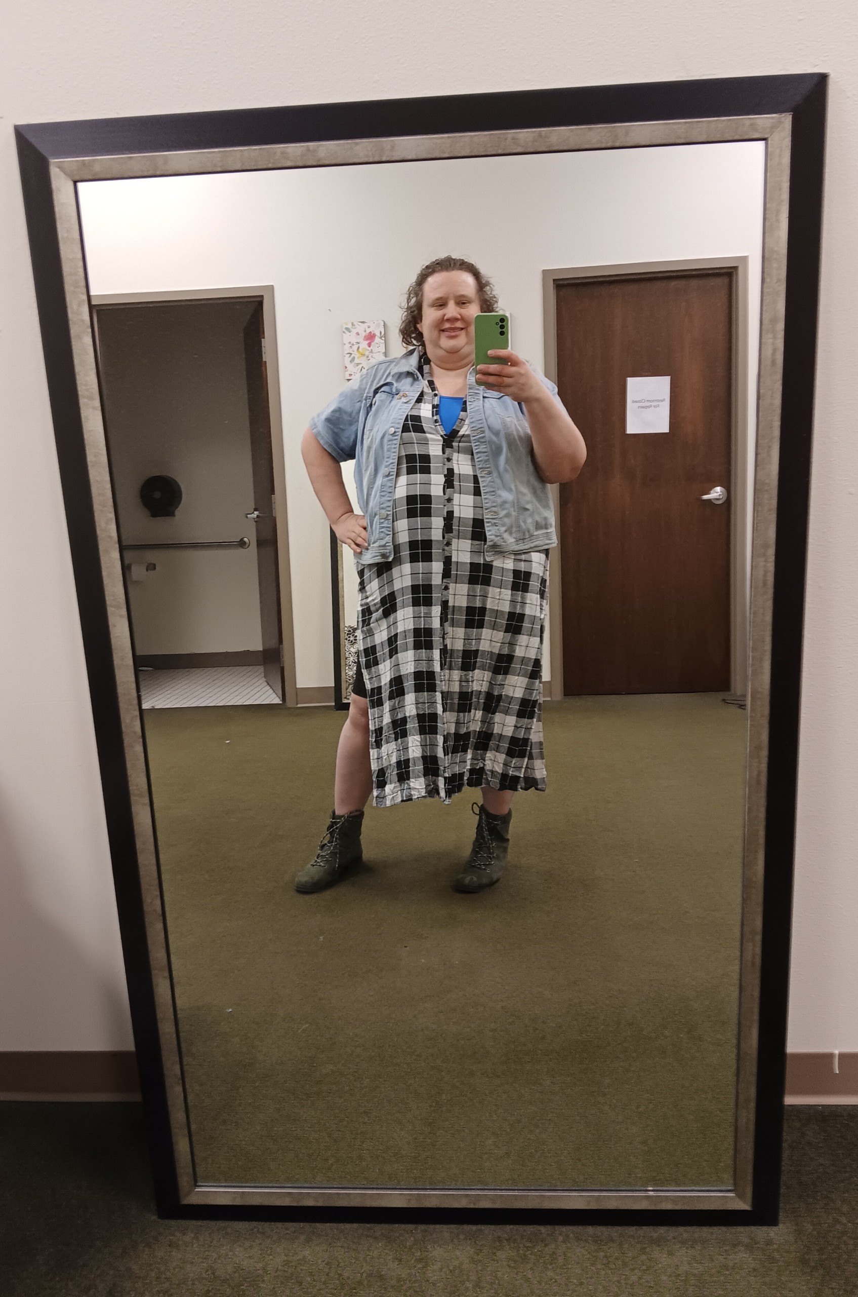 Ashley in the Second Helpings fitting room!